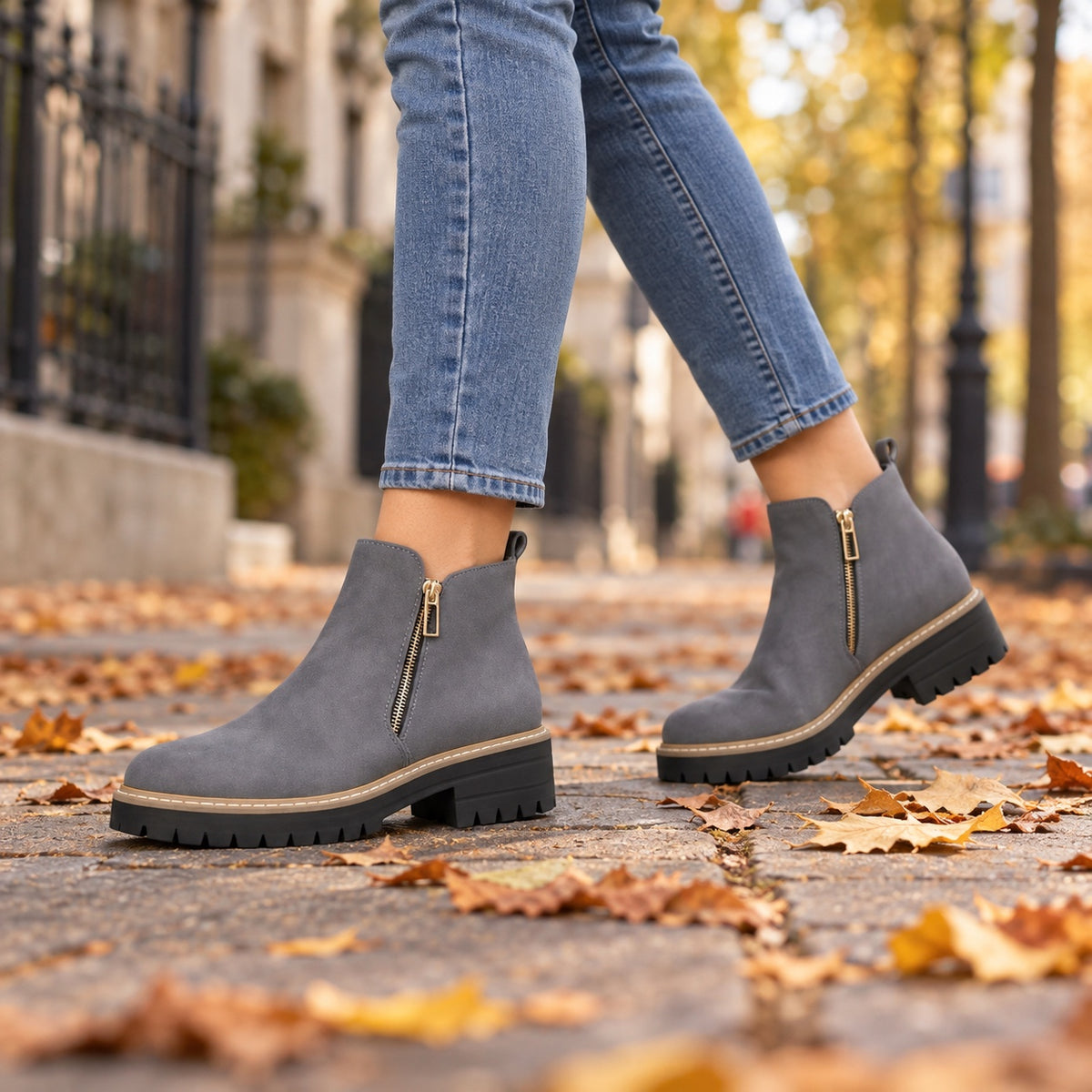 Linda – Women's Comfort Boots, worn on a walk