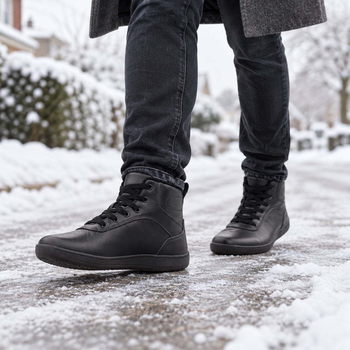 Perkins – Unisex Barefoot Sneakers, worn on a walk