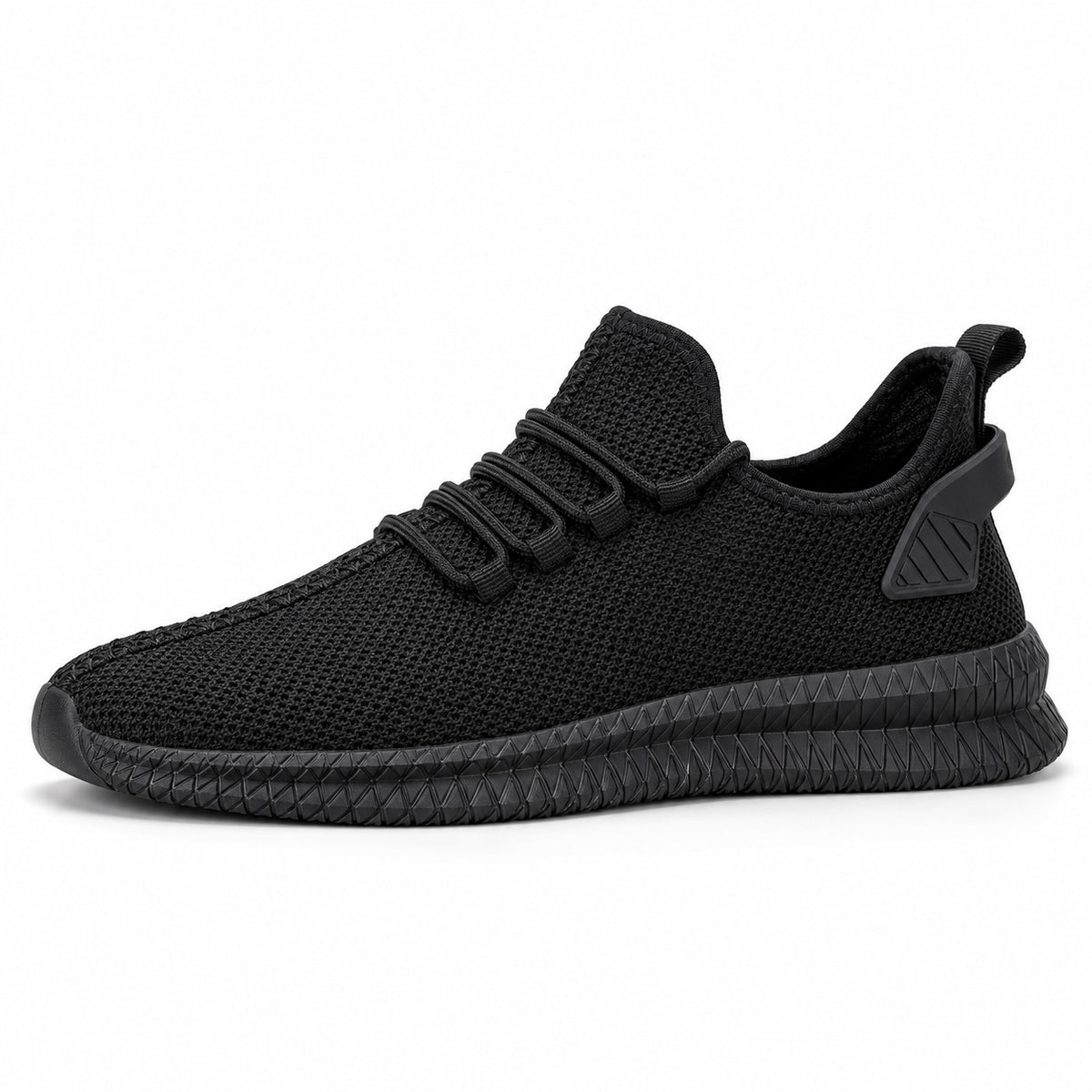 Marlowe – Unisex Non-Slip Shoes in Black
